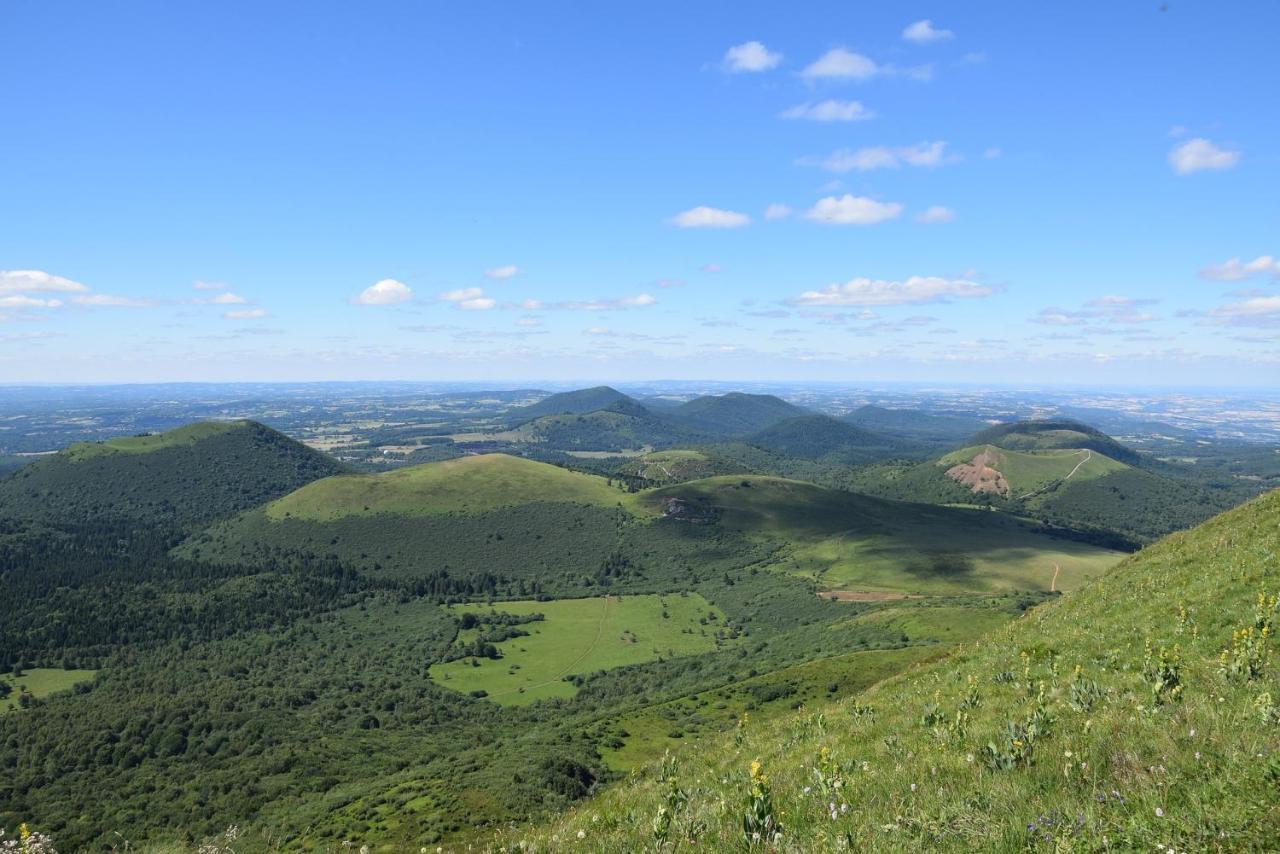 Le Vallon D'Armandine, Gite Ecologique Auvergne Saint-Hilaire  외부 사진